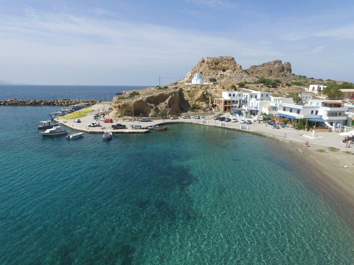 Finiki Studios Εξωτερικό φωτογραφία